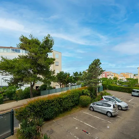 Les Girelles N44 St4 公寓 *